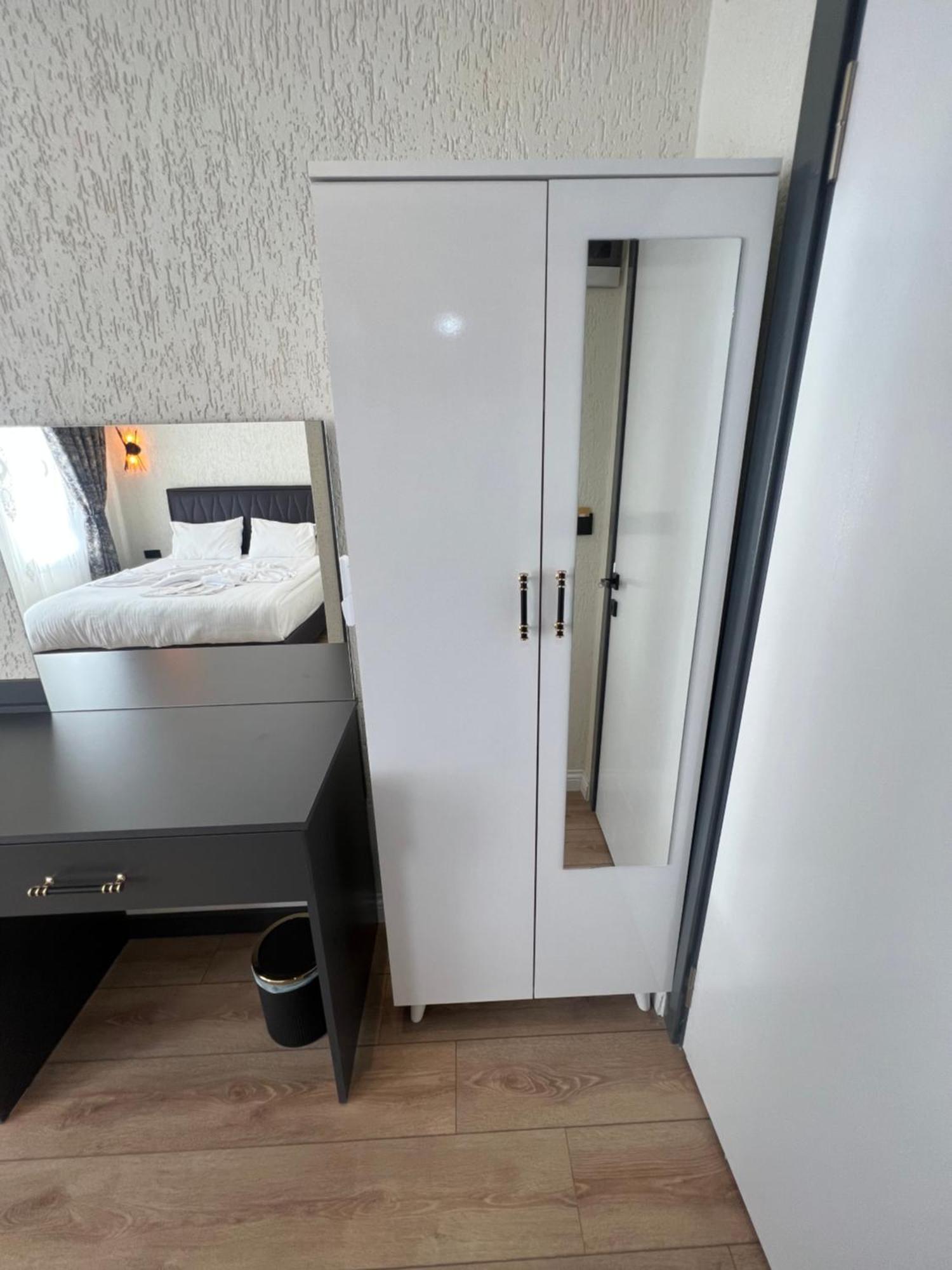 Feycem Suites Hotel Istanbul Bagian luar foto