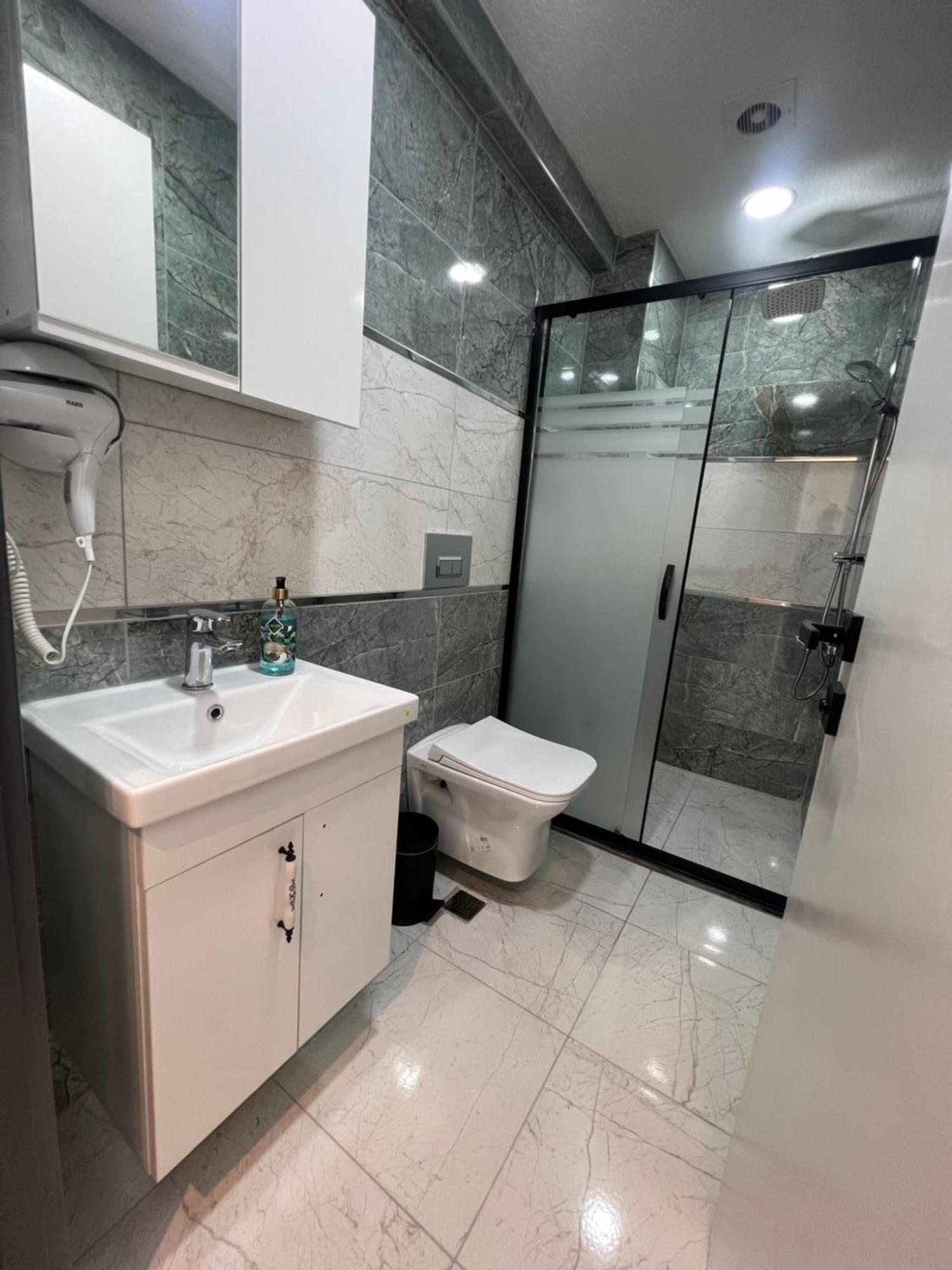 Feycem Suites Hotel Istanbul Bagian luar foto