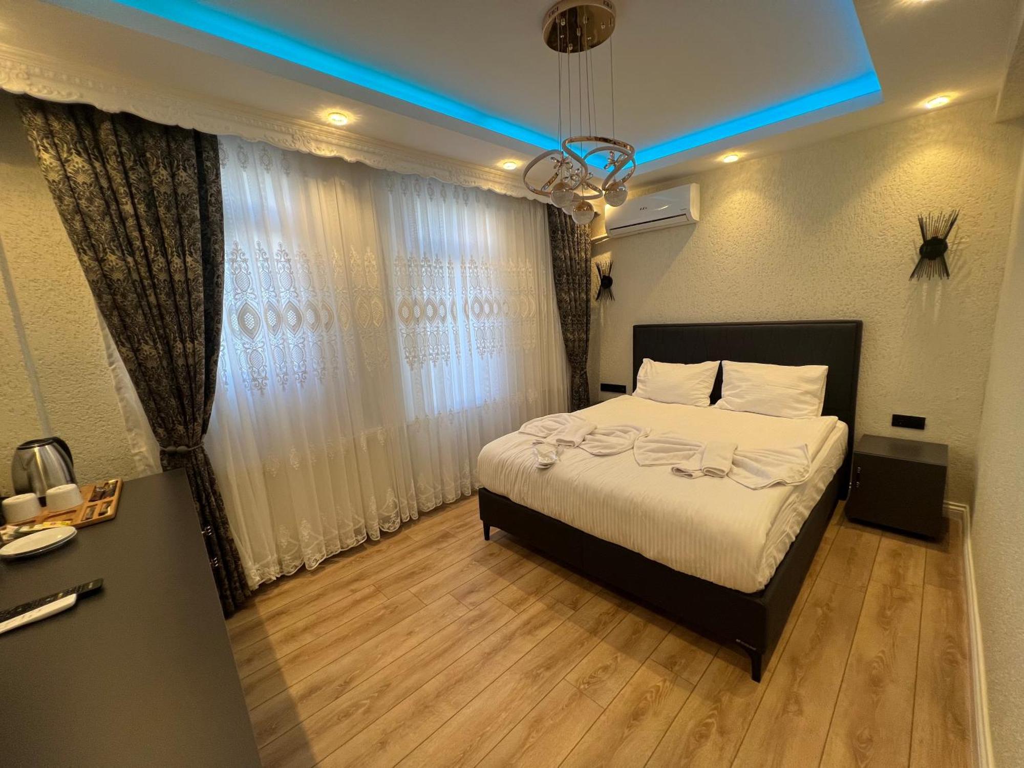 Feycem Suites Hotel Istanbul Bagian luar foto