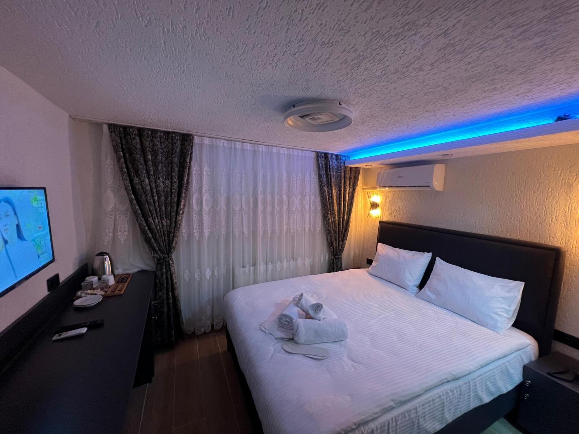 Feycem Suites Hotel Istanbul Bagian luar foto