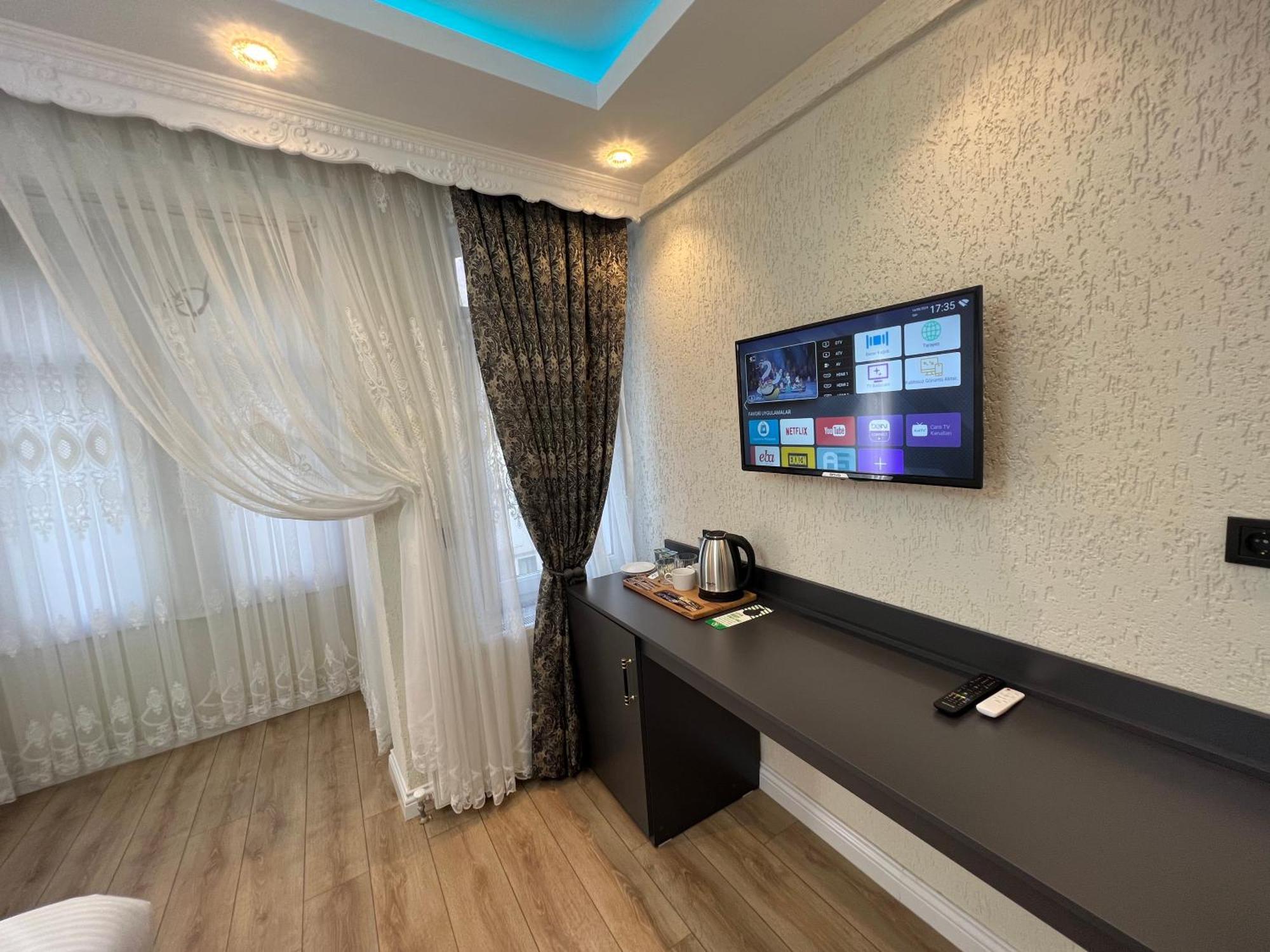 Feycem Suites Hotel Istanbul Bagian luar foto