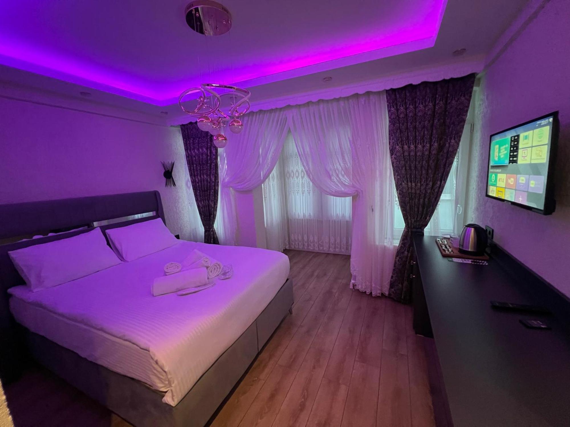 Feycem Suites Hotel Istanbul Bagian luar foto