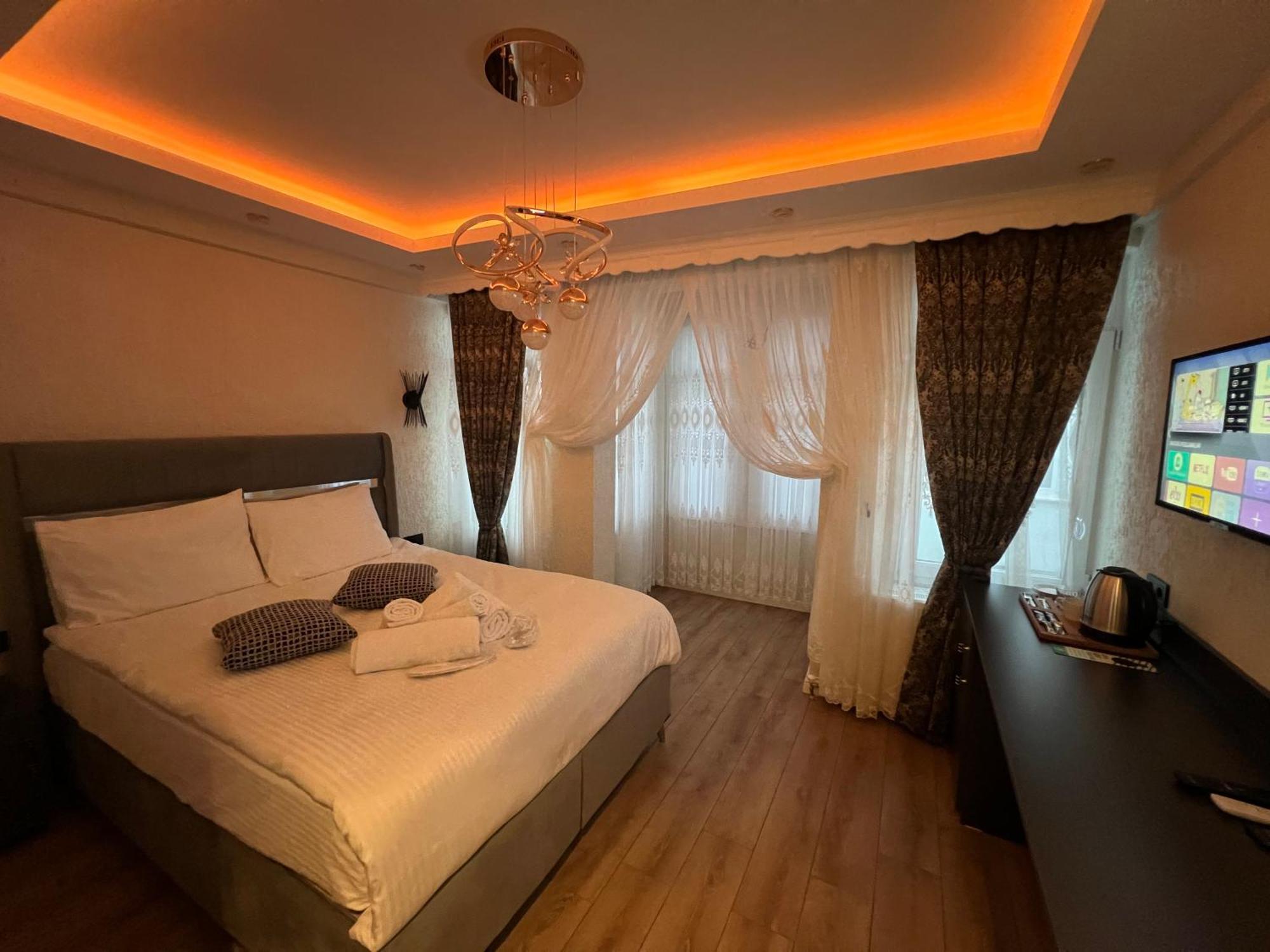 Feycem Suites Hotel Istanbul Bagian luar foto